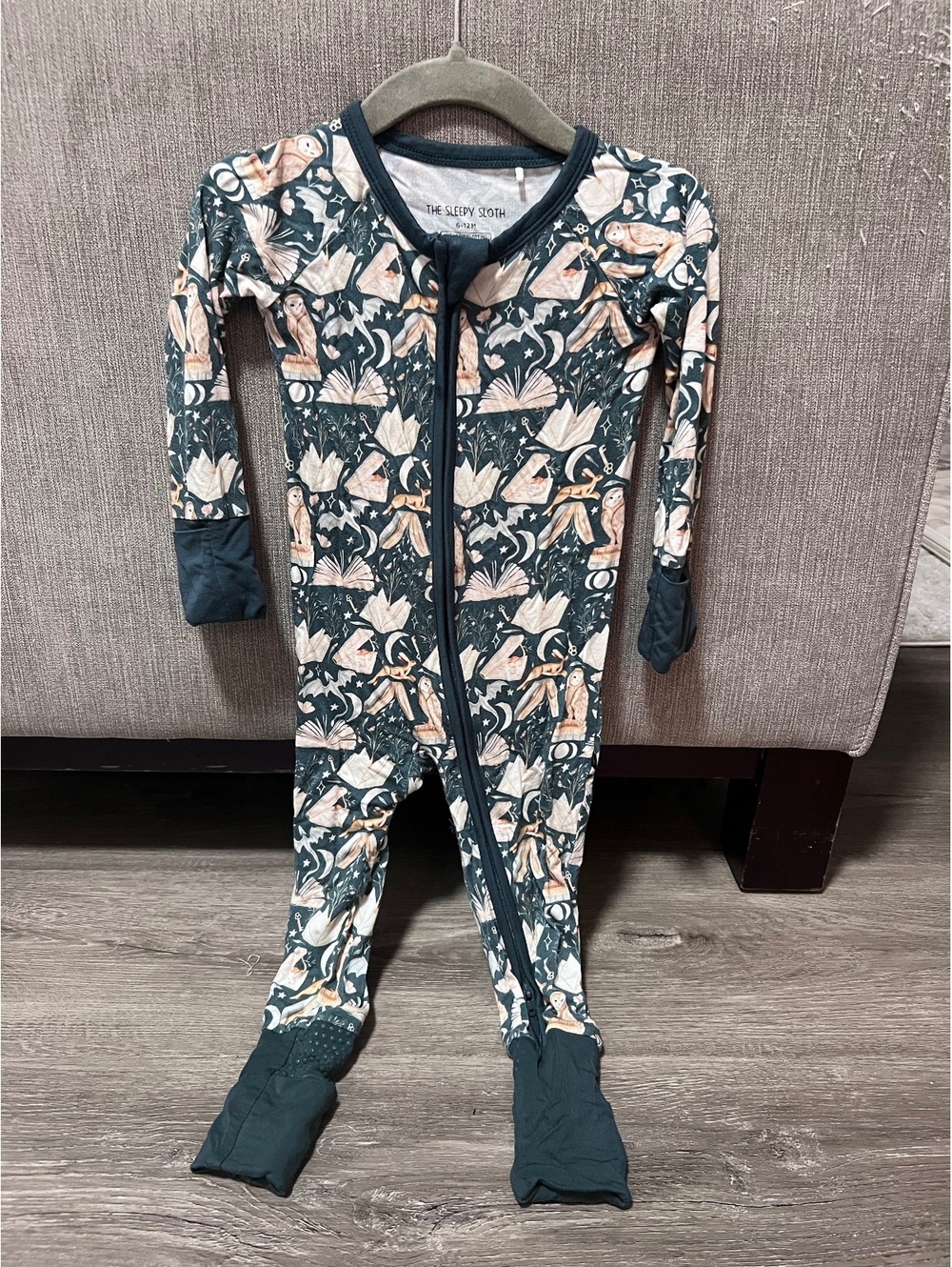 The Sleepy Sloth book themed zippy 6-12 months